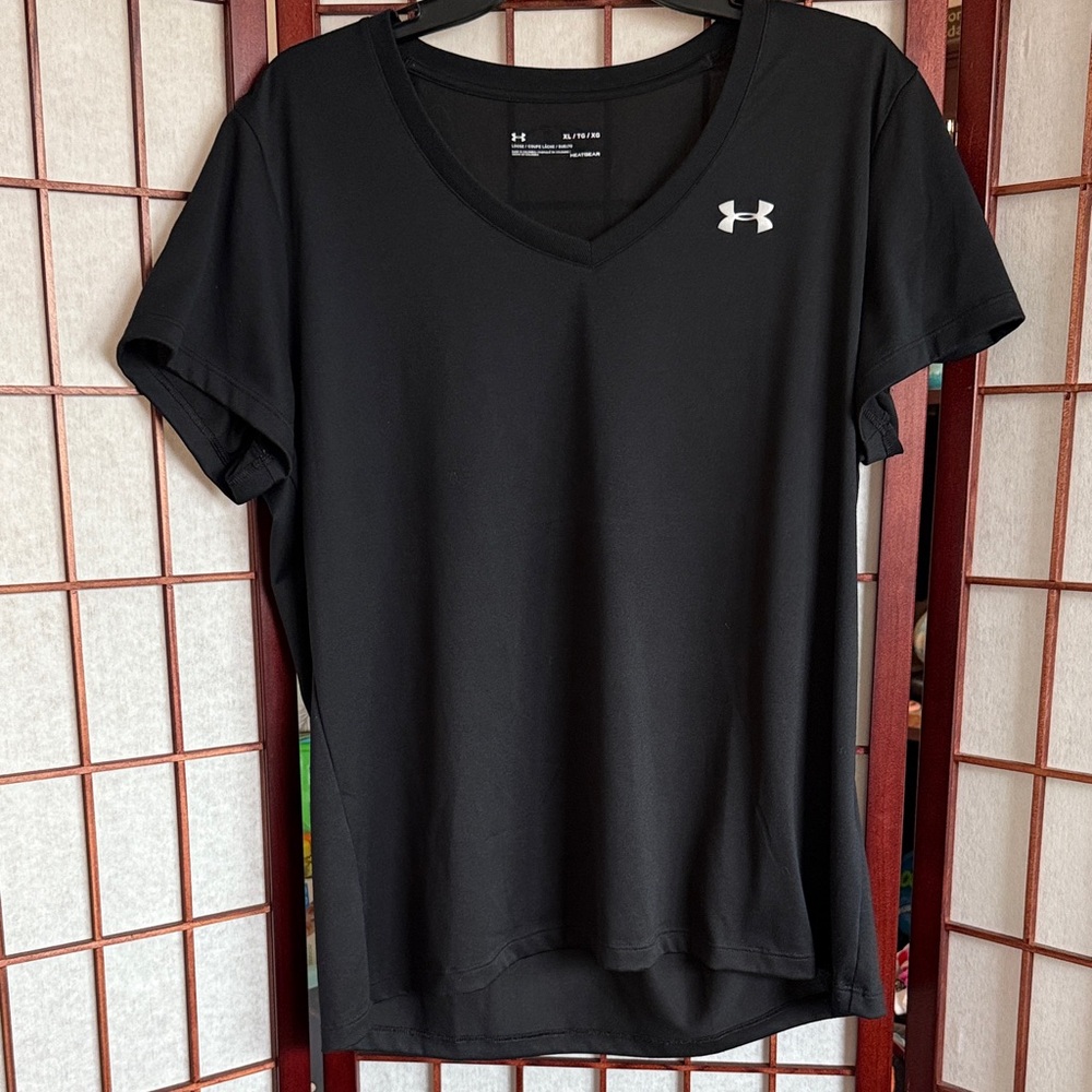 Under Armour Black Short Sleeve Tee size XL
